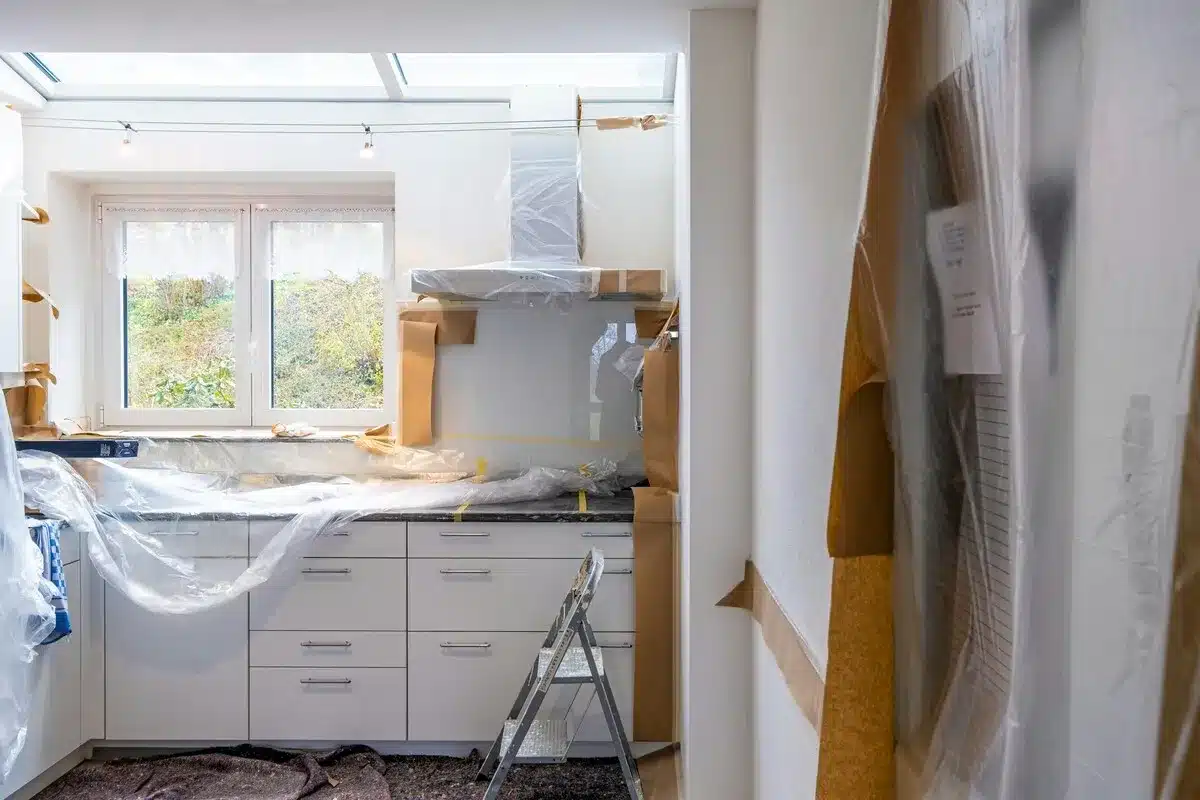 Travaux de rénovation pour investissement locatif – Modernisation d’un bien immobilier avant sa mise en location.